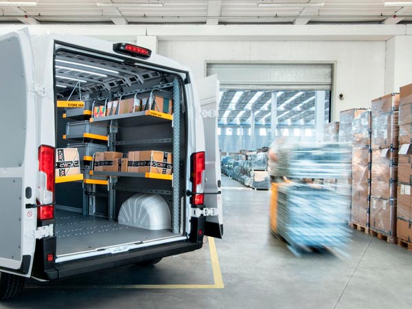 StoreVan salokāmo plauktu komplektācijas piemērs piegādēm
